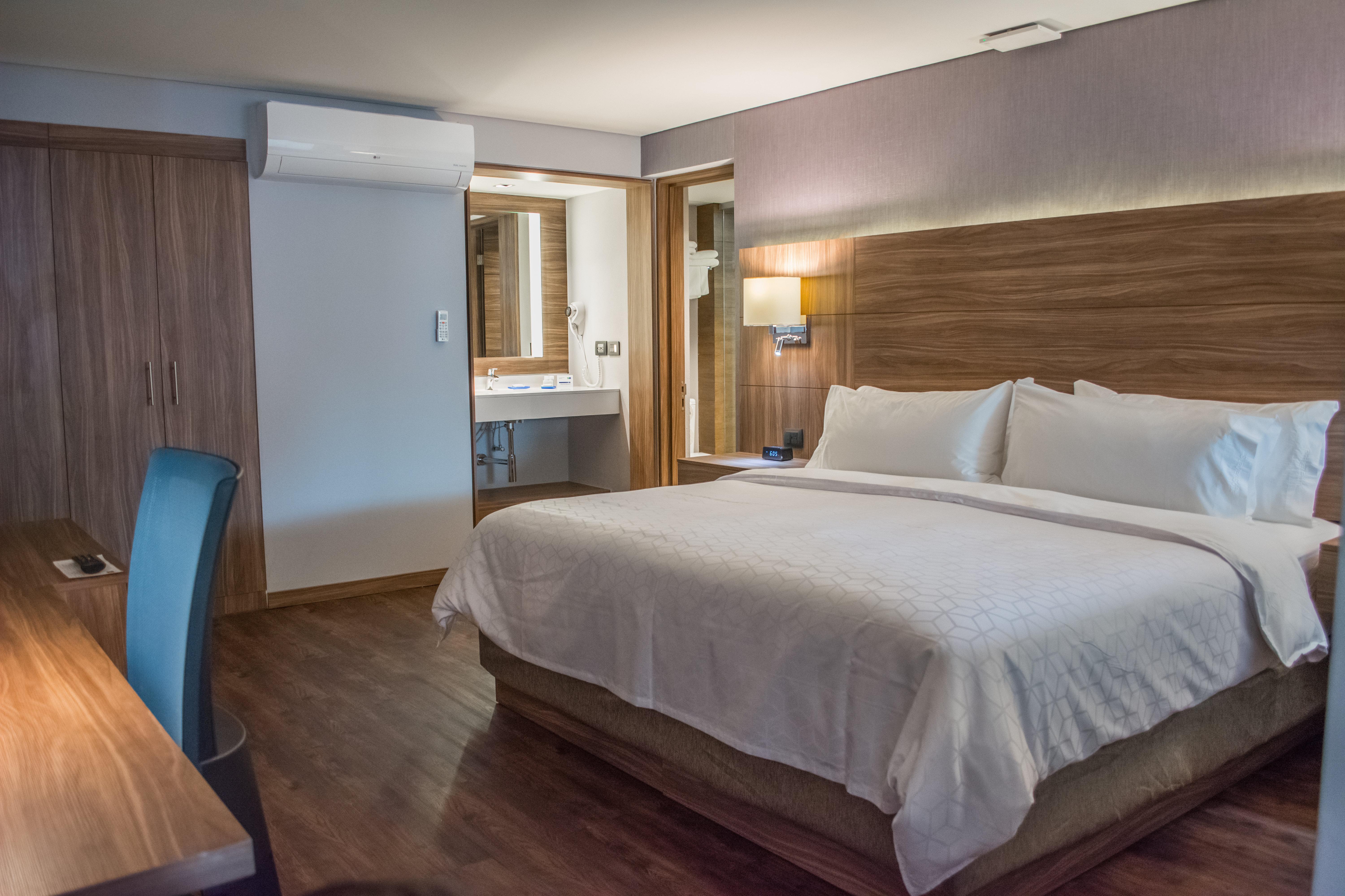 Holiday Inn Express Morelia By Ihg Екстериор снимка