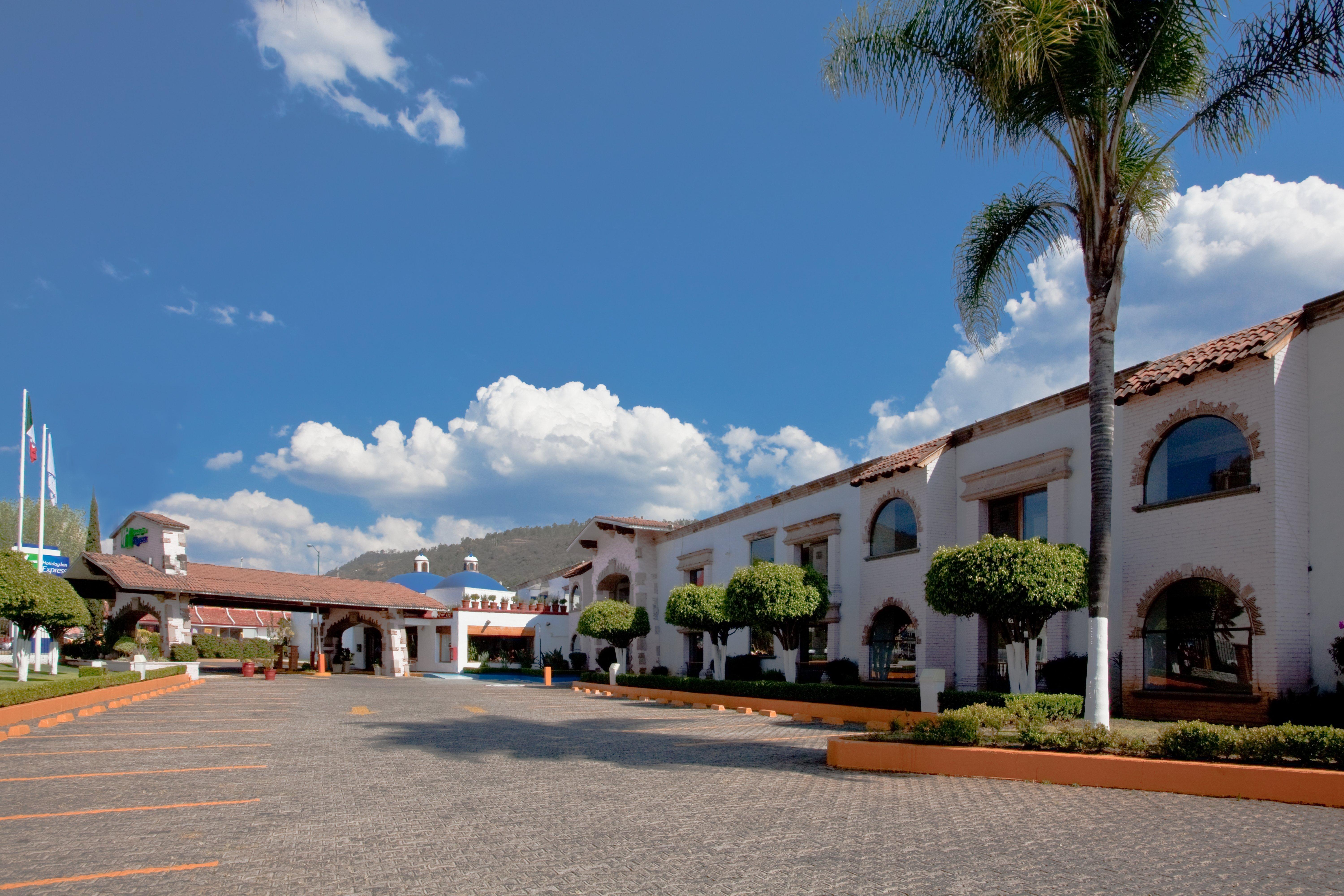 Holiday Inn Express Morelia By Ihg Екстериор снимка