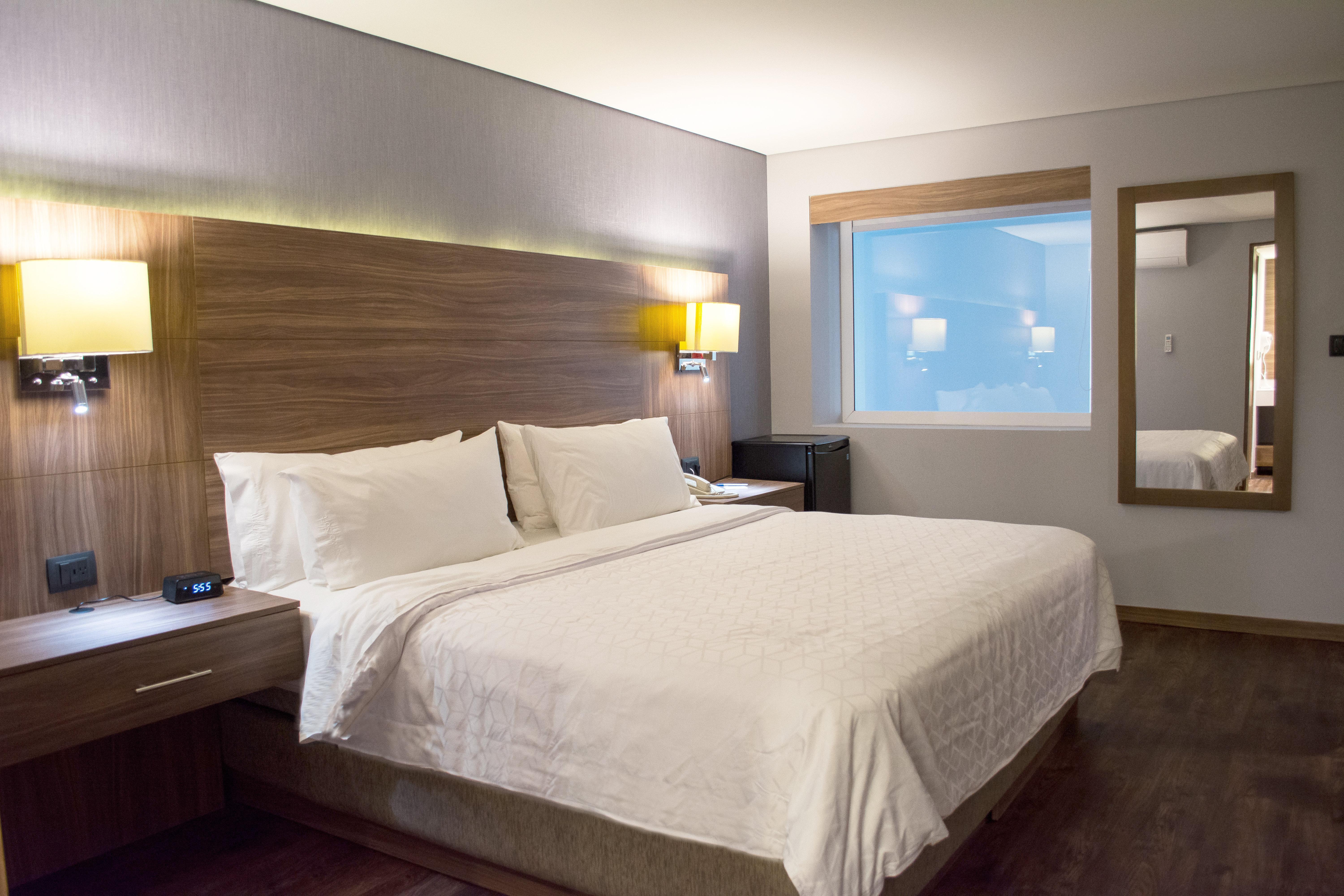Holiday Inn Express Morelia By Ihg Екстериор снимка