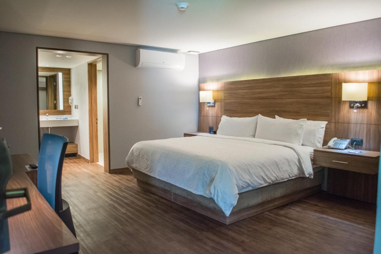 Holiday Inn Express Morelia By Ihg Екстериор снимка