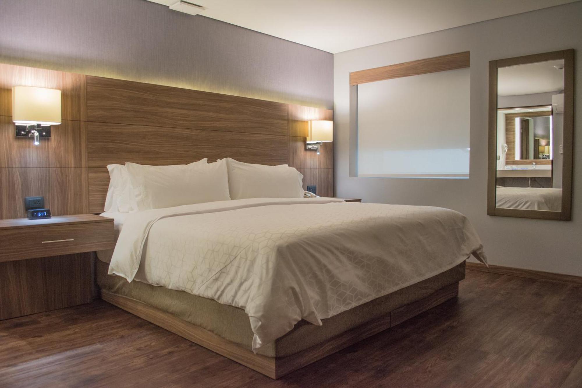 Holiday Inn Express Morelia By Ihg Екстериор снимка