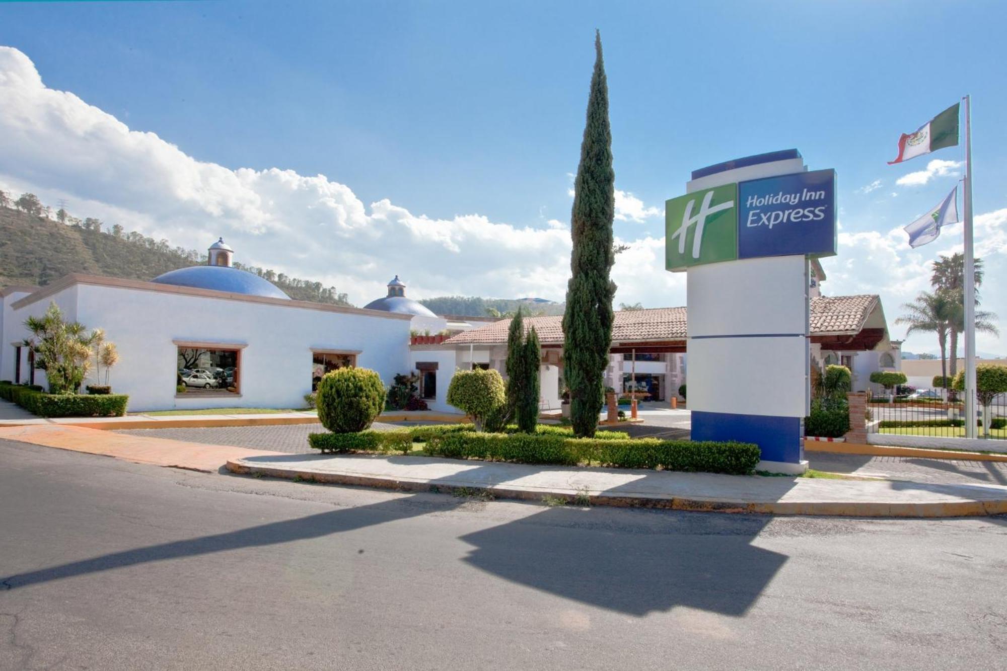 Holiday Inn Express Morelia By Ihg Екстериор снимка