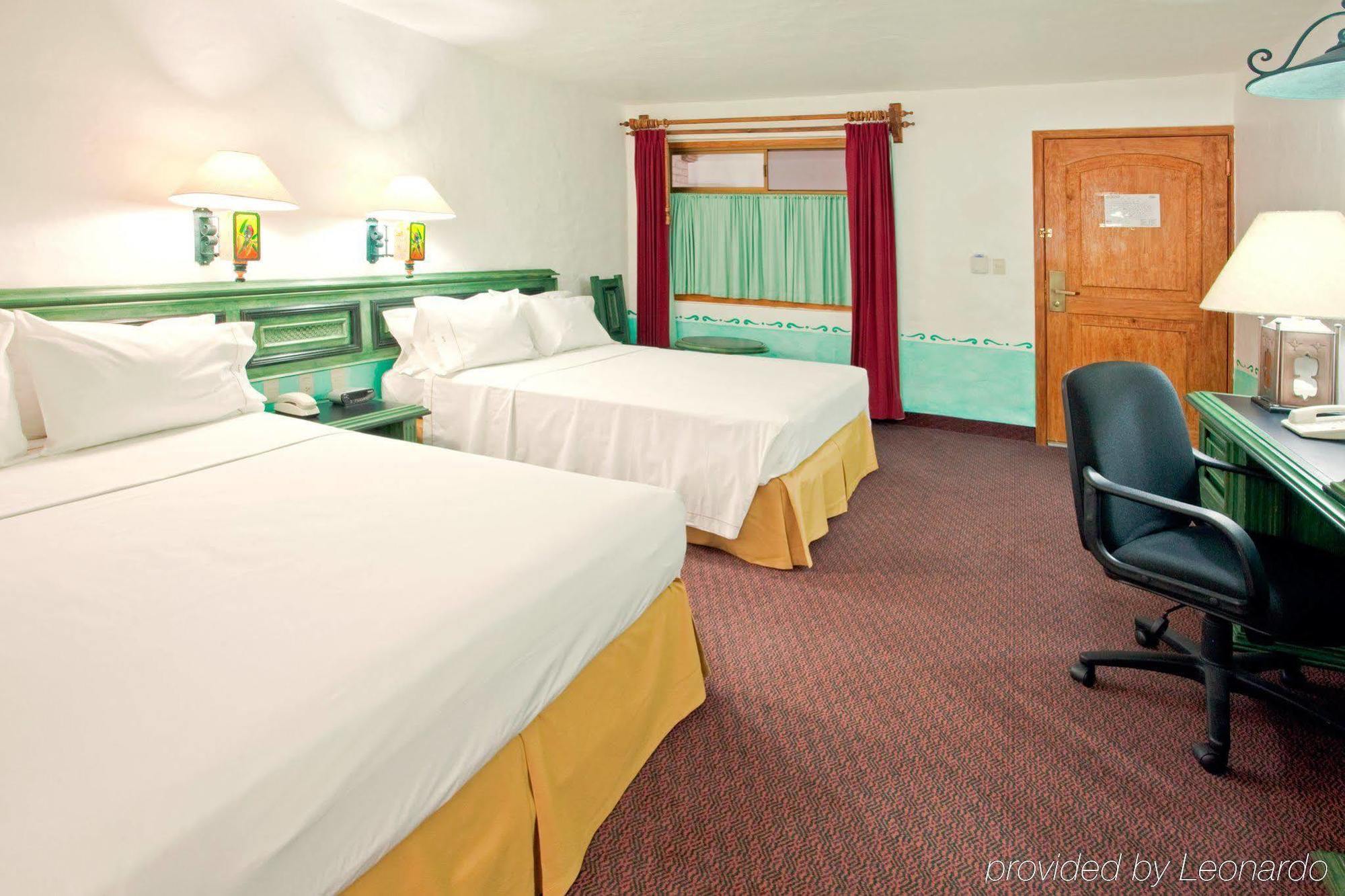 Holiday Inn Express Morelia, An Ihg Hotel Стая снимка